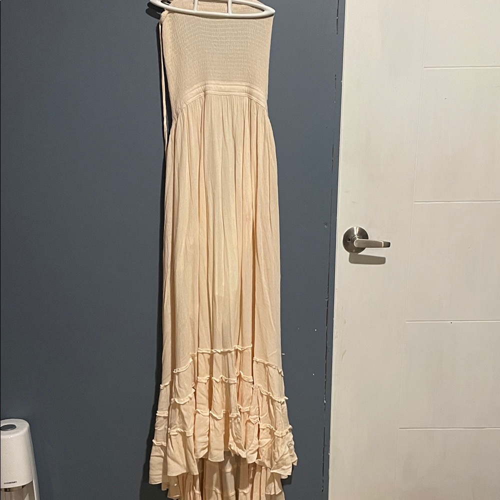 Elegant Cream Backless Maxi Dress